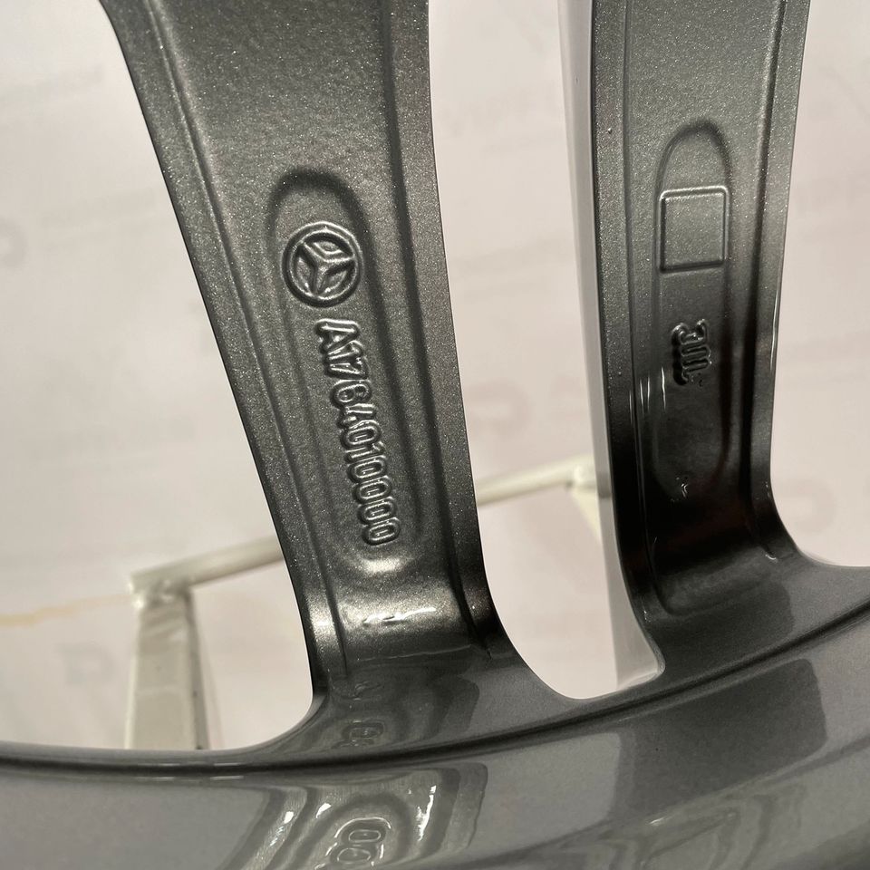 Originale 18 Zoll AMG Mercedes A45 A-Klasse W176 Alufelgen Felgen Leichtmetallfelgen silber mit glanzgedrehter Front (weitere Farben möglich)