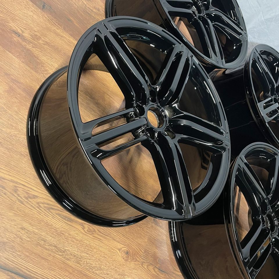 Originale 18 Zoll Audi A3 S3 8P Segment Alufelgen 5x112 Felgen Leichtmetallfelgen Schwarz glänzend (weitere Farben möglich) 