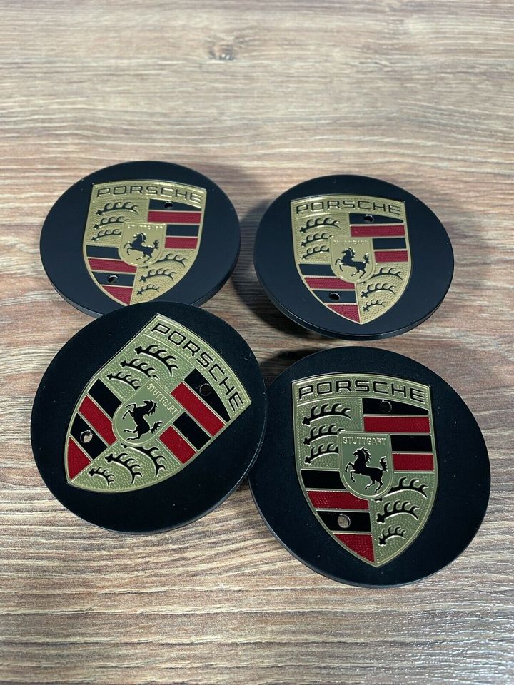 4 x originale Porsche Macan Nabendeckel Deckel Embleme schwarz matt