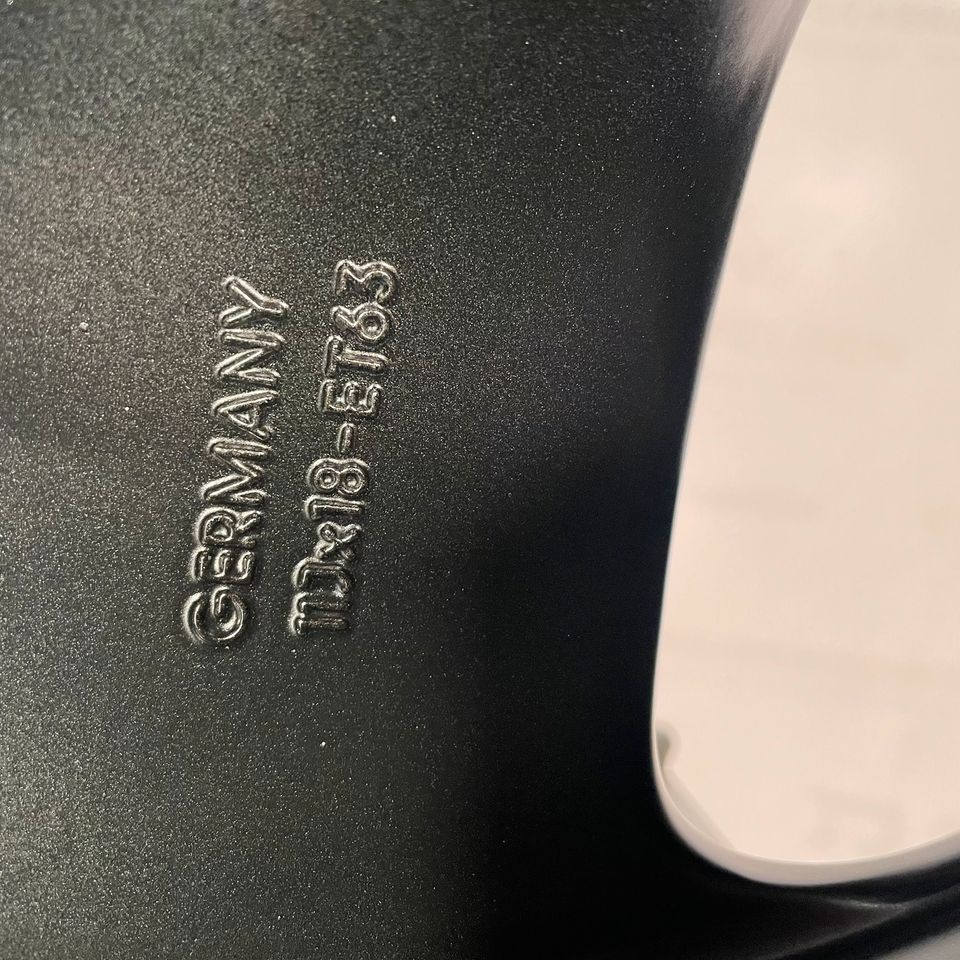 Originale 18 Zoll Porsche 996 Turbo / 4S Techno Hohlspeichen Alufelgen Felgen Leichtmetallfelgen schwarz matt (weitere Farben möglich)