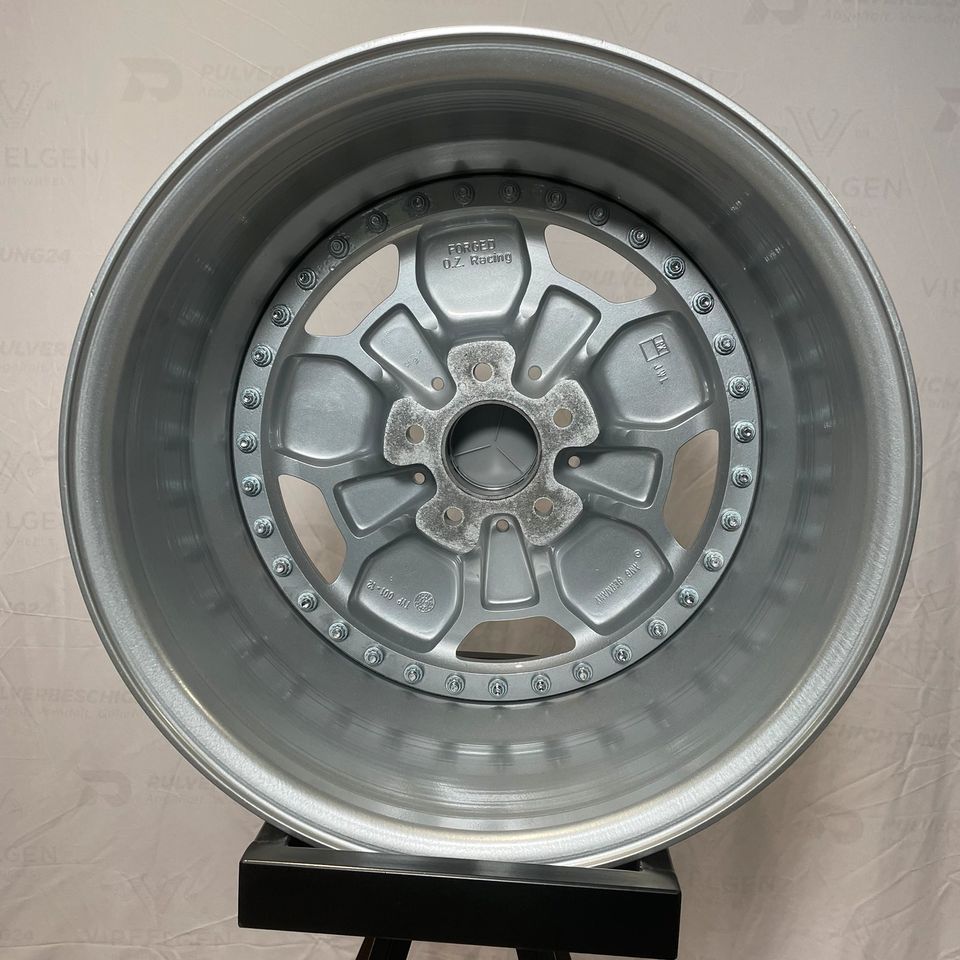 Original 15 inch Mercedes E-Class W124 8-hole alloy wheels rims silver