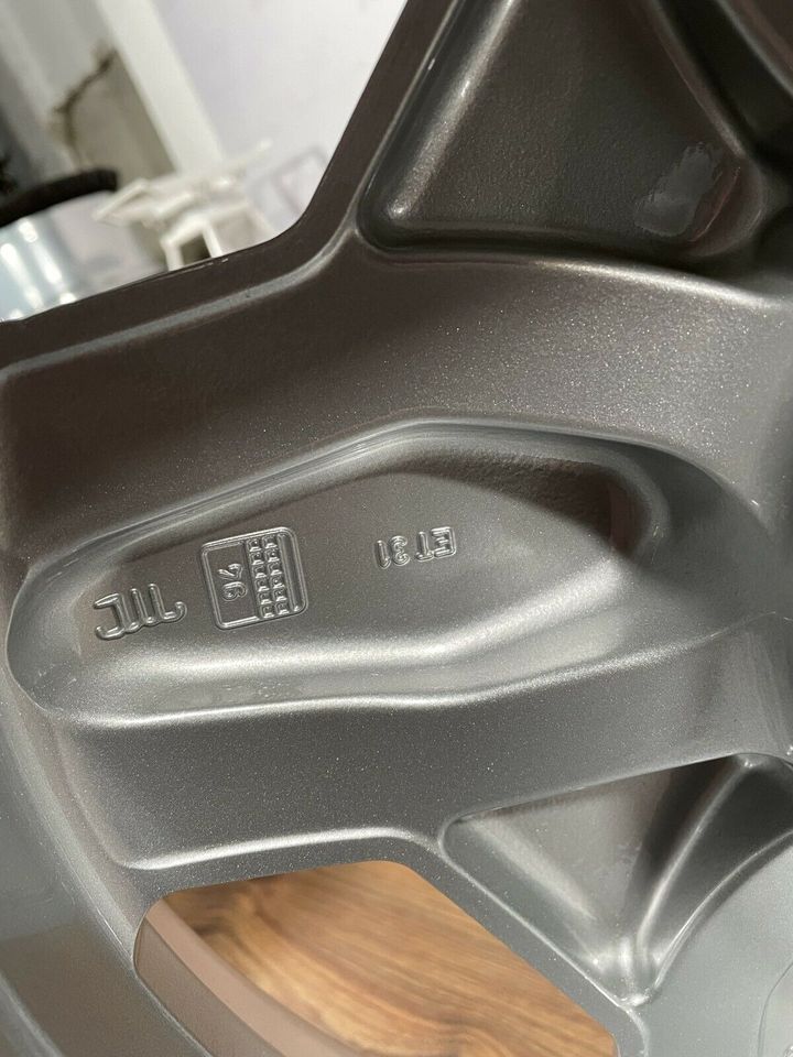 Originale 18 Zoll AMG Mercedes E-Klasse W210 Styling 2 Alufelgen Felgen Leichtmetallfelgen silber glänzend mit glanzgedrehtem Bett (weitere Farben mögllich)