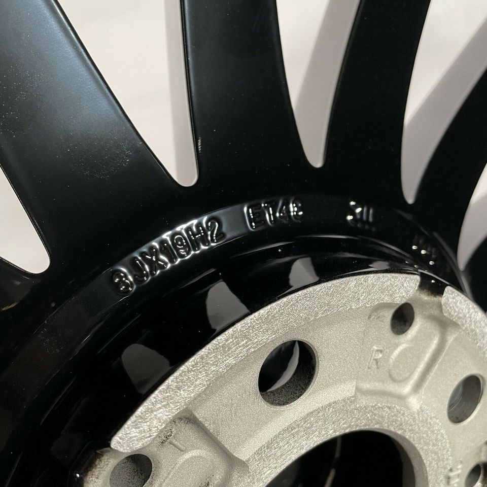 Originale 19 Zoll AMG Mercedes CLA45 A250 C117 X117 Alufelgen Felgen Leichtmetallfelgen schwarz glänzend mit glanzgedrehtem Rand (weitere Farben möglich)