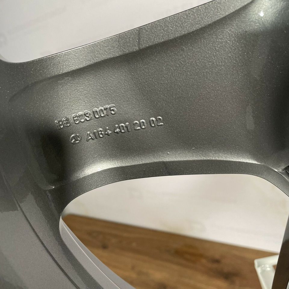 Originale 20 Zoll Mercedes ML 63 AMG W164 Alufelgen Felgen Leichtmetallfelgen A1644012002 im Rohzustand ohne Farbe indiv. auf Kundenwunsch (5 Felgen)