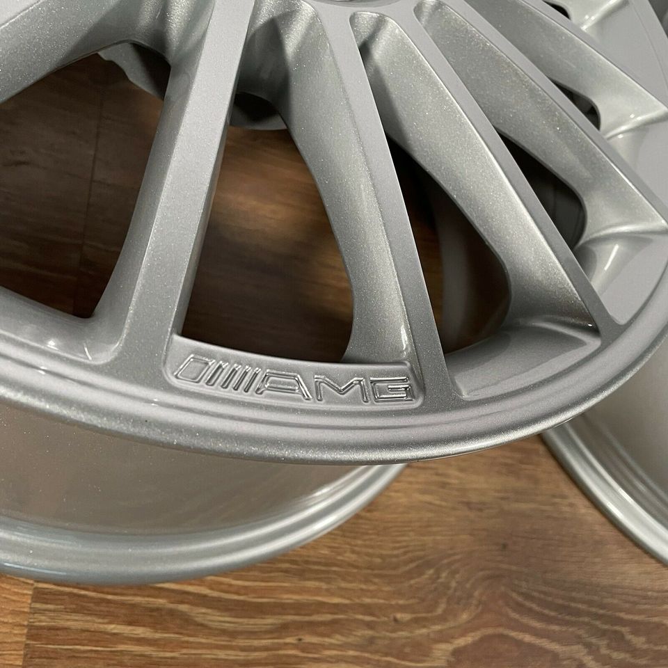 Original 22 inch Audi Q7 4M S-Line Falx alloy wheels Rims black