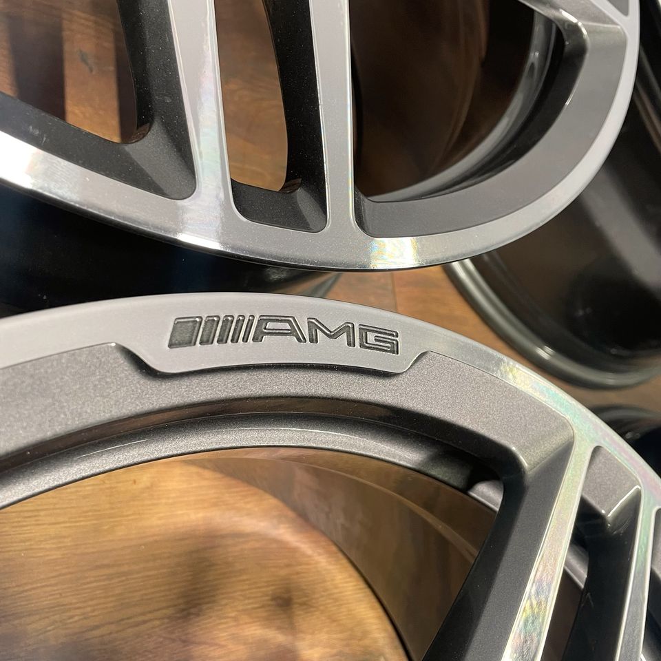Originale 19 Zoll AMG Mercedes CLS C219 W219 Schmiede-Alufelgen Felgen Leichtmetallfelgen in anthrazit mit glanzgedrehter Front (weitere Farben möglich)